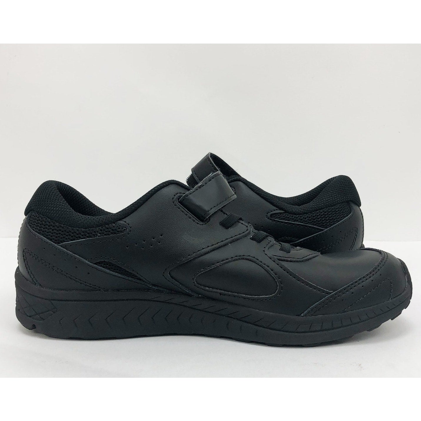 Saucony Youth Cohesion 13 Athletic Shoe 6.5 Black Non-Slip Big Kids Sneaker NWOB