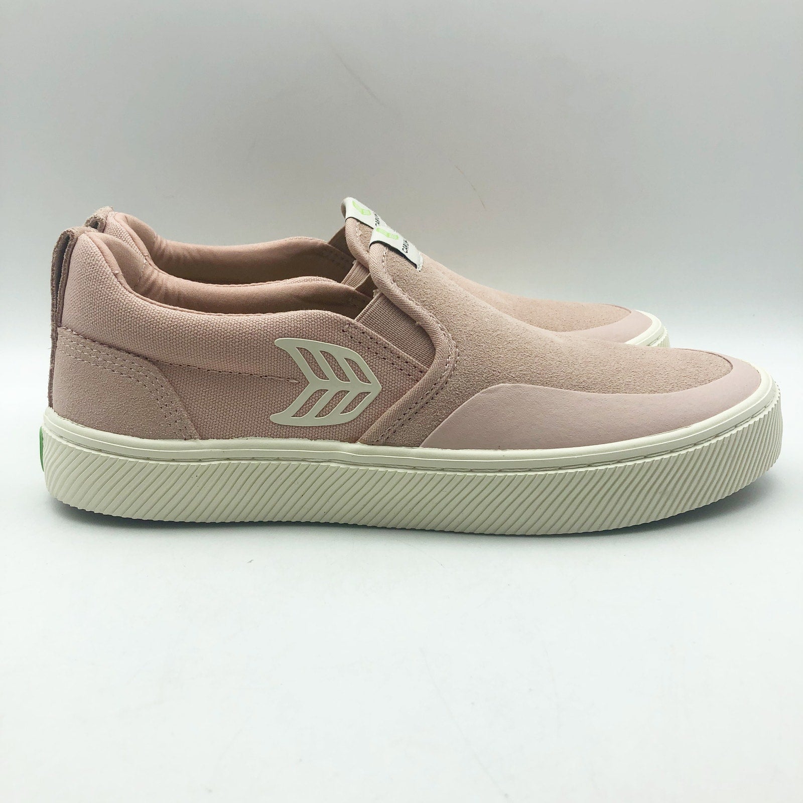 Cariuma Womens Skate Pro Slip On Sneakers Size 7 Rose Pink Suede NIB