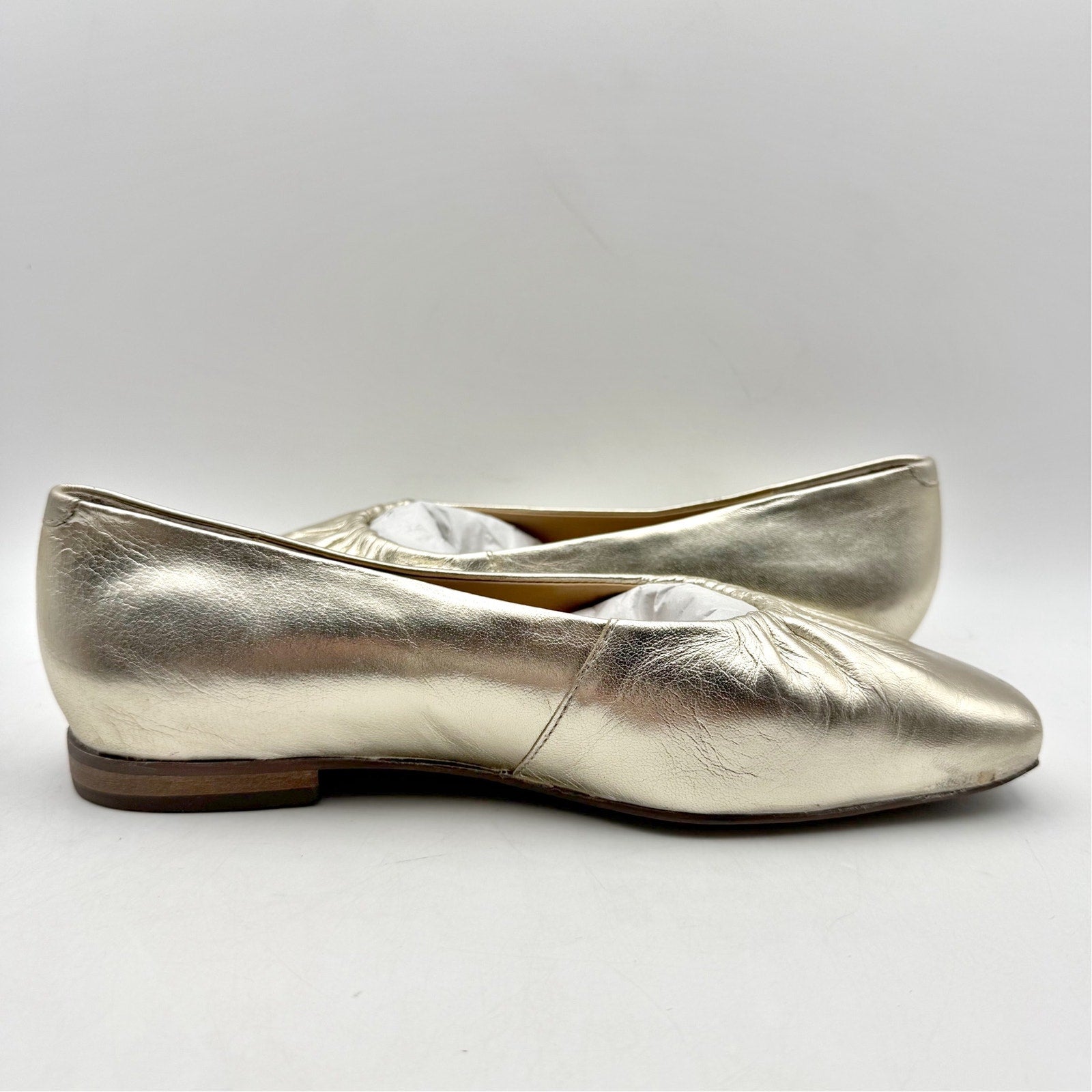Seychelles Women Little Things Flats US 7.5 EU 38 Platinum Gold Leather NWOB