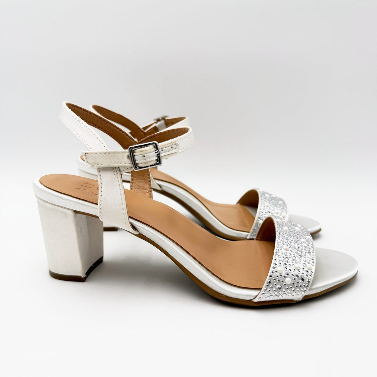 Naturalizer Womens Bristol Heeled Sandals Size 7 Pearl White Satin NWOB