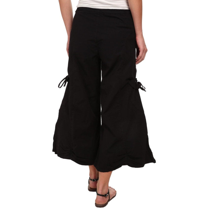 XCVI Women's Cargo Gaucho Crop Pants Medium Black Lagenlook Flare Wide Leg NWT