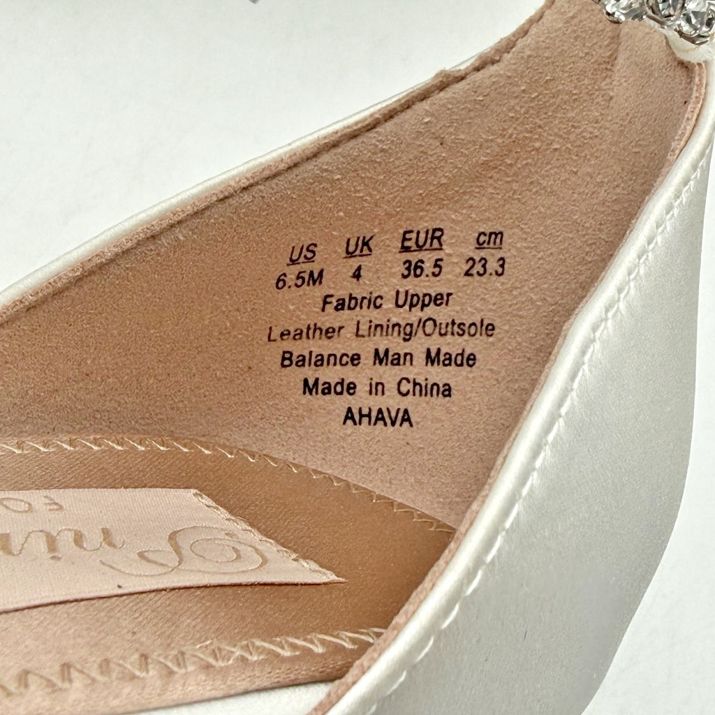 Pnina Tornai x Naturalizer Womens Ahava Heels Size 6.5 White Crystal Sandals NIB