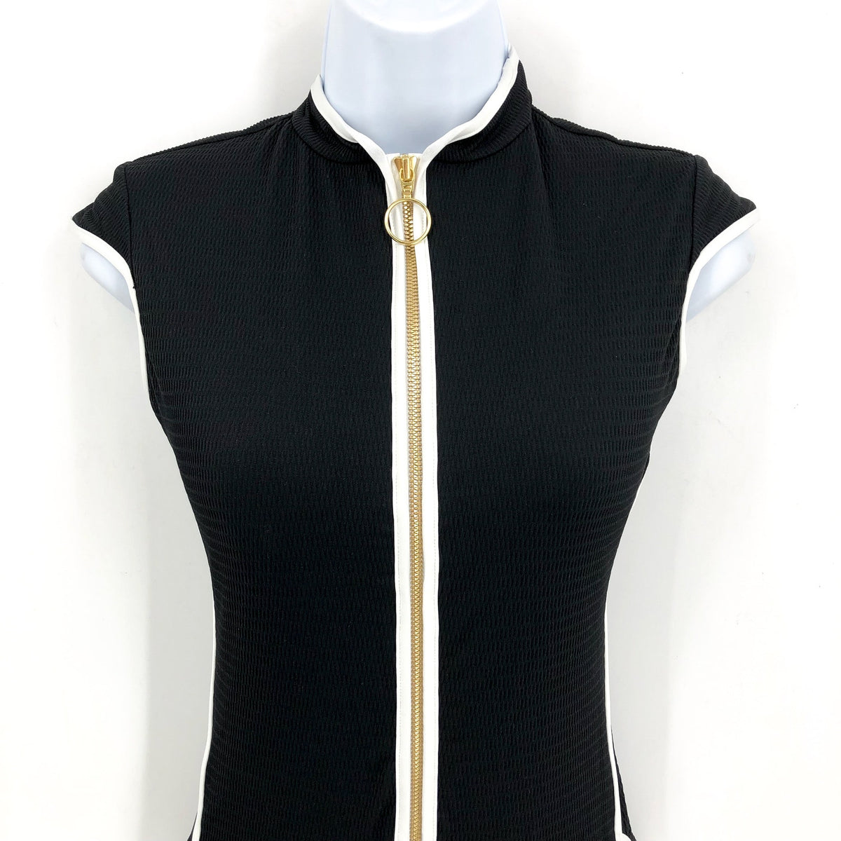 SEAFOLLY Women's Beach Bound One Piece Swimsuit Size 4 Black Zip Cap Sleeve NWT