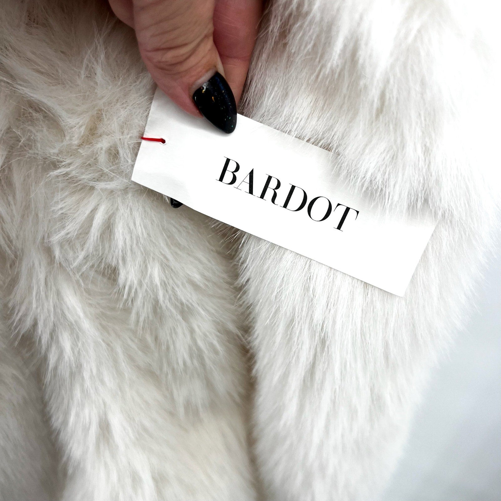 Bardot Womens Callan Faux Fur Jacket Large White Hooded NWT