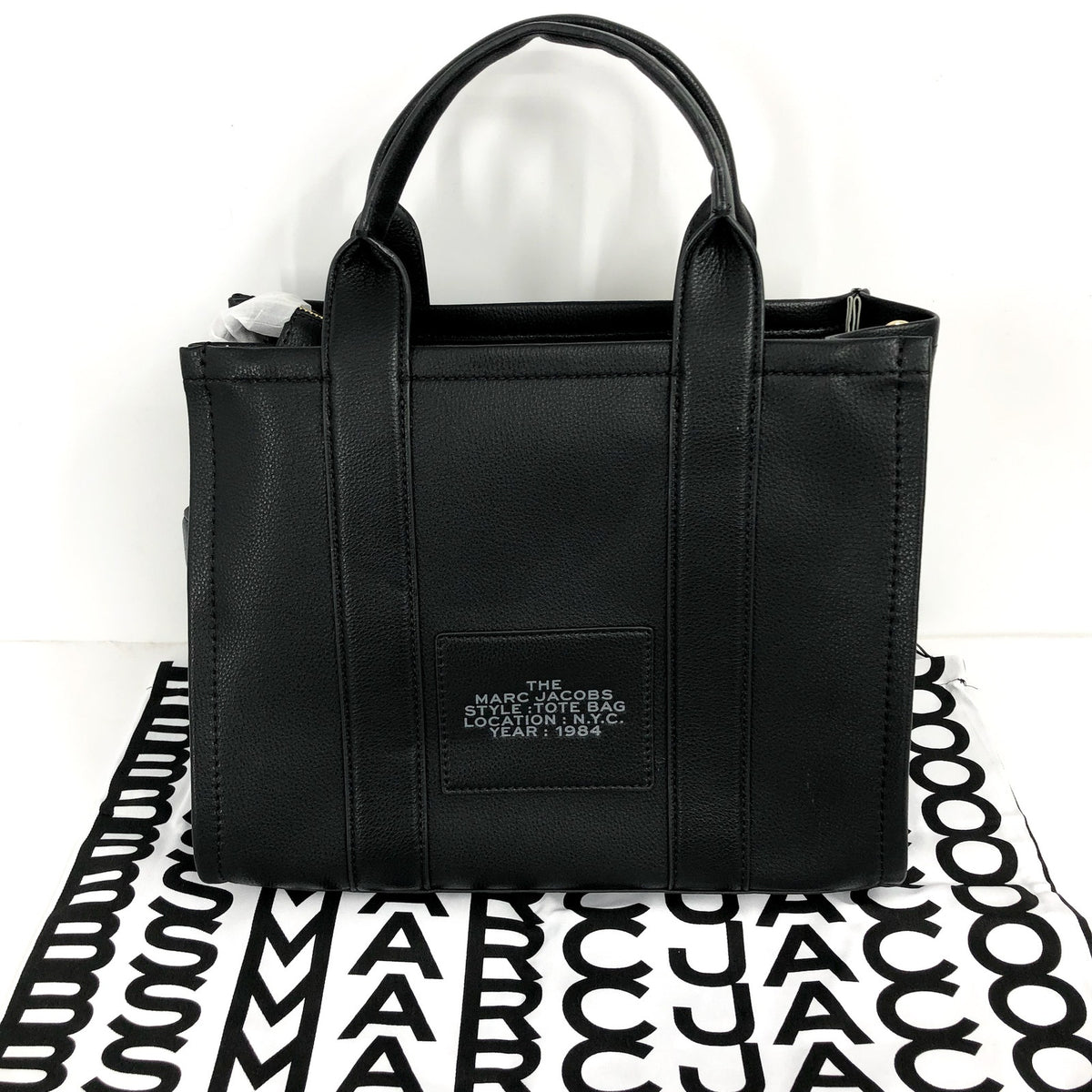 MARC JACOBS The Leather Medium "The Tote Bag" Black Zipper Top H004L01PF21 NWT