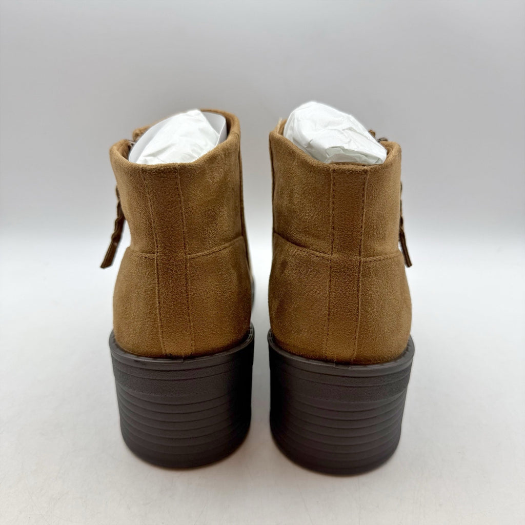 BZEES Womens Outgoing Ankle Booties Size 9 WIDE EU 40 Tan Boots NIB