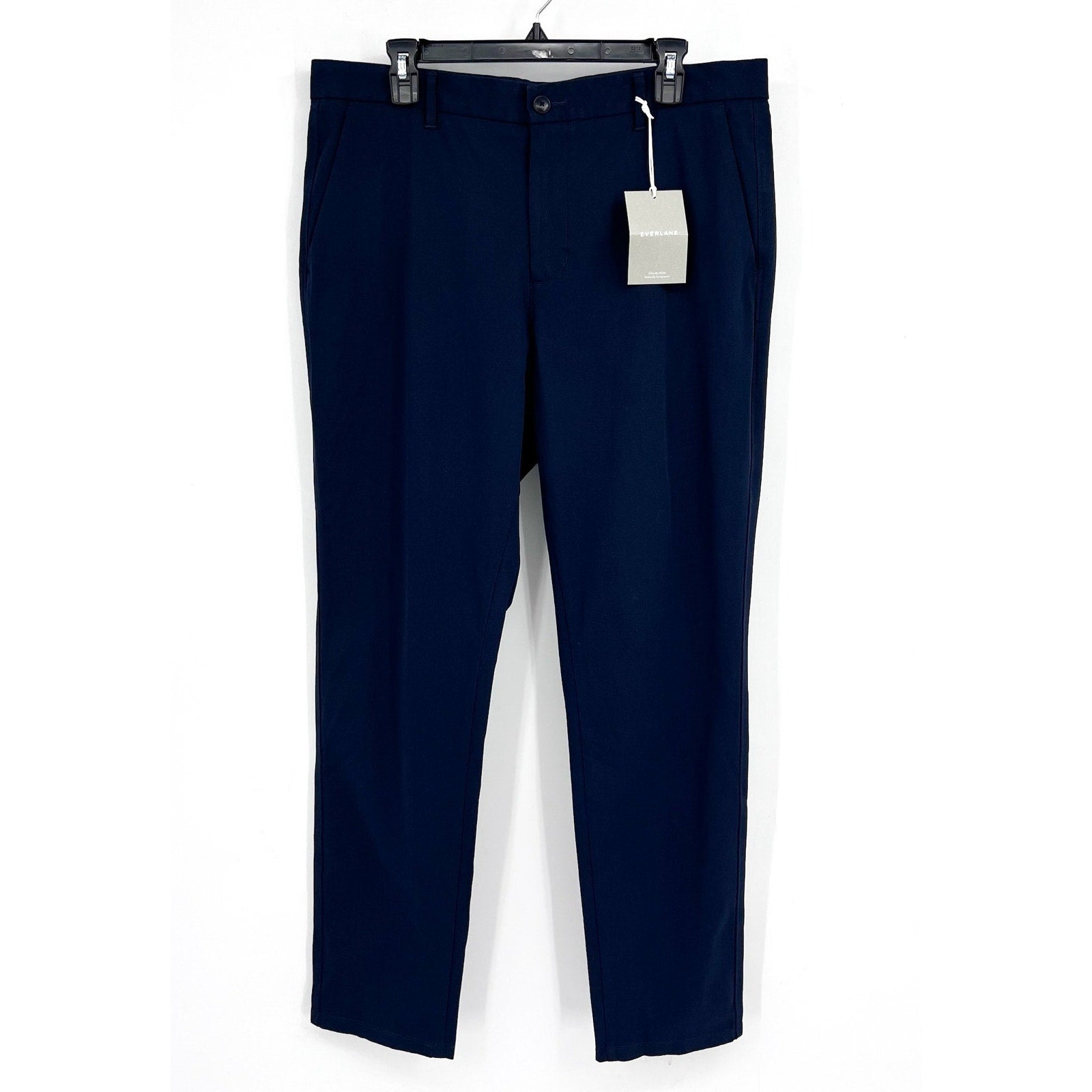 EVERLANE Uniform Mens Performance Chino Pants 33x32 Navy Blue Athletic Fit NWT