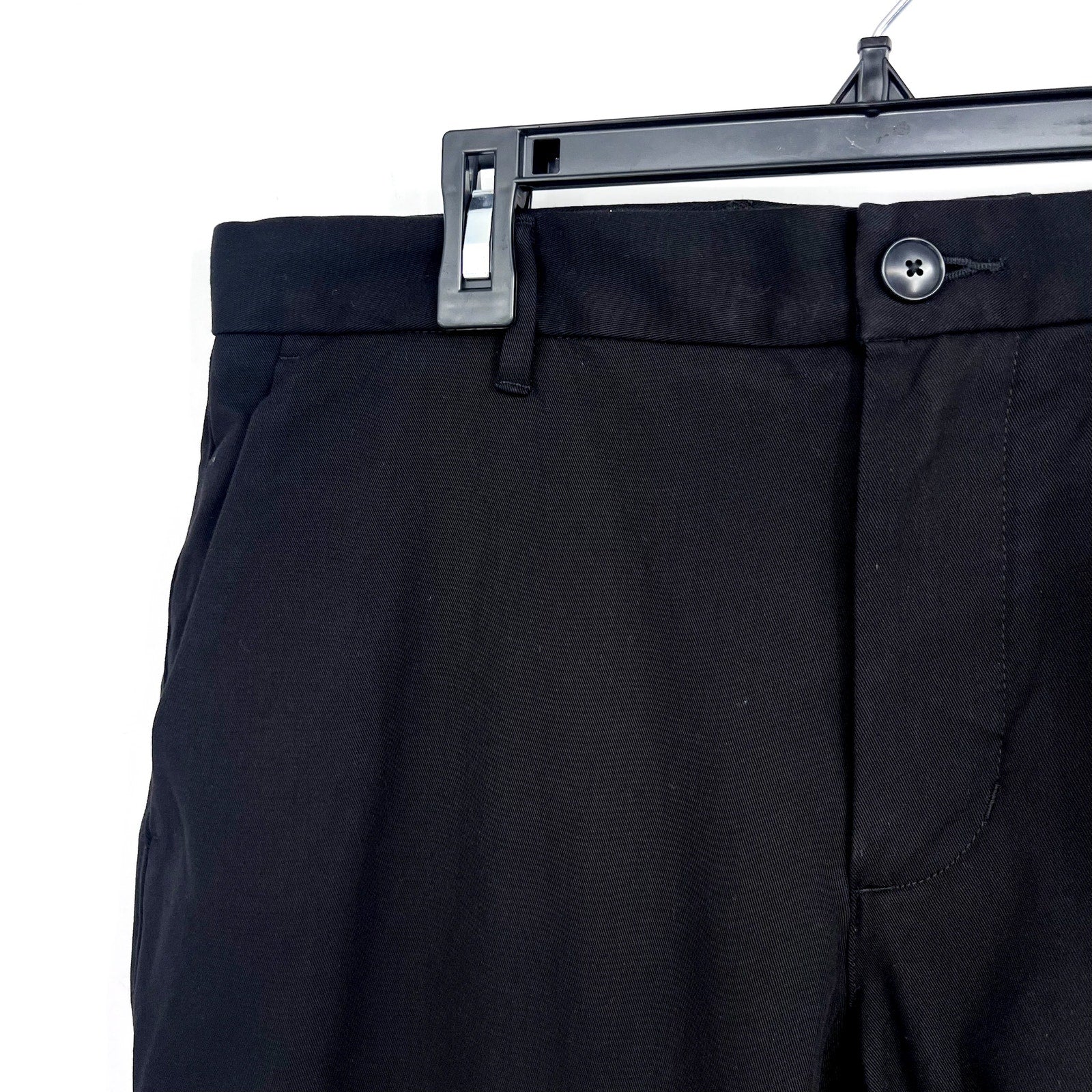 EVERLANE Uniform Mens Performance Chino Pants 32x28 Black Athletic Fit NWT