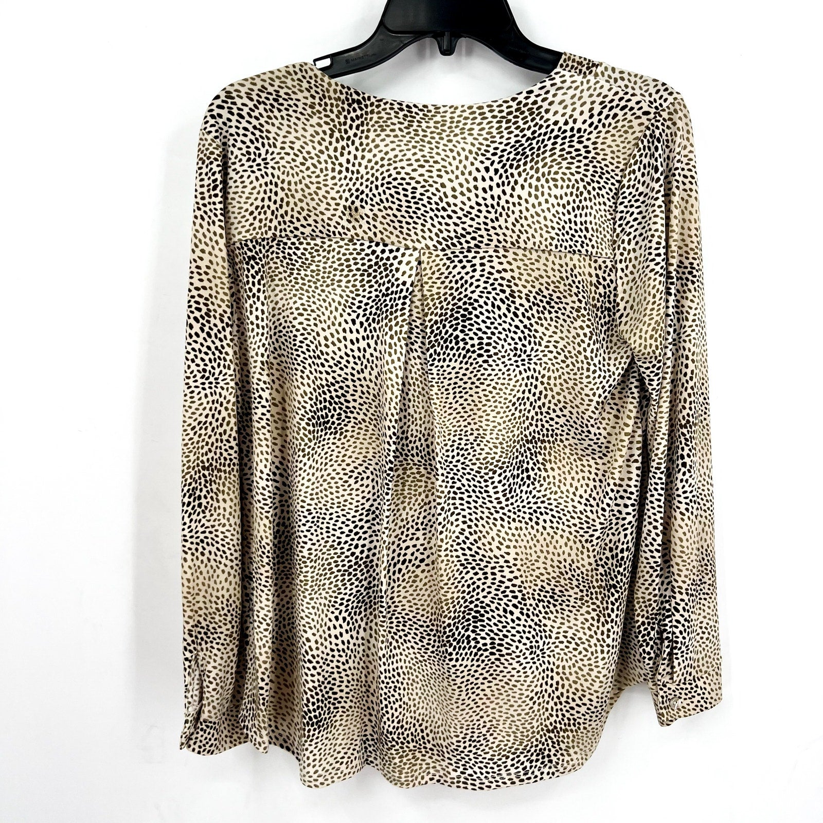 BEACON APPAREL Womens Leopard Print Top Medium Tan Long Sleeve NWOT