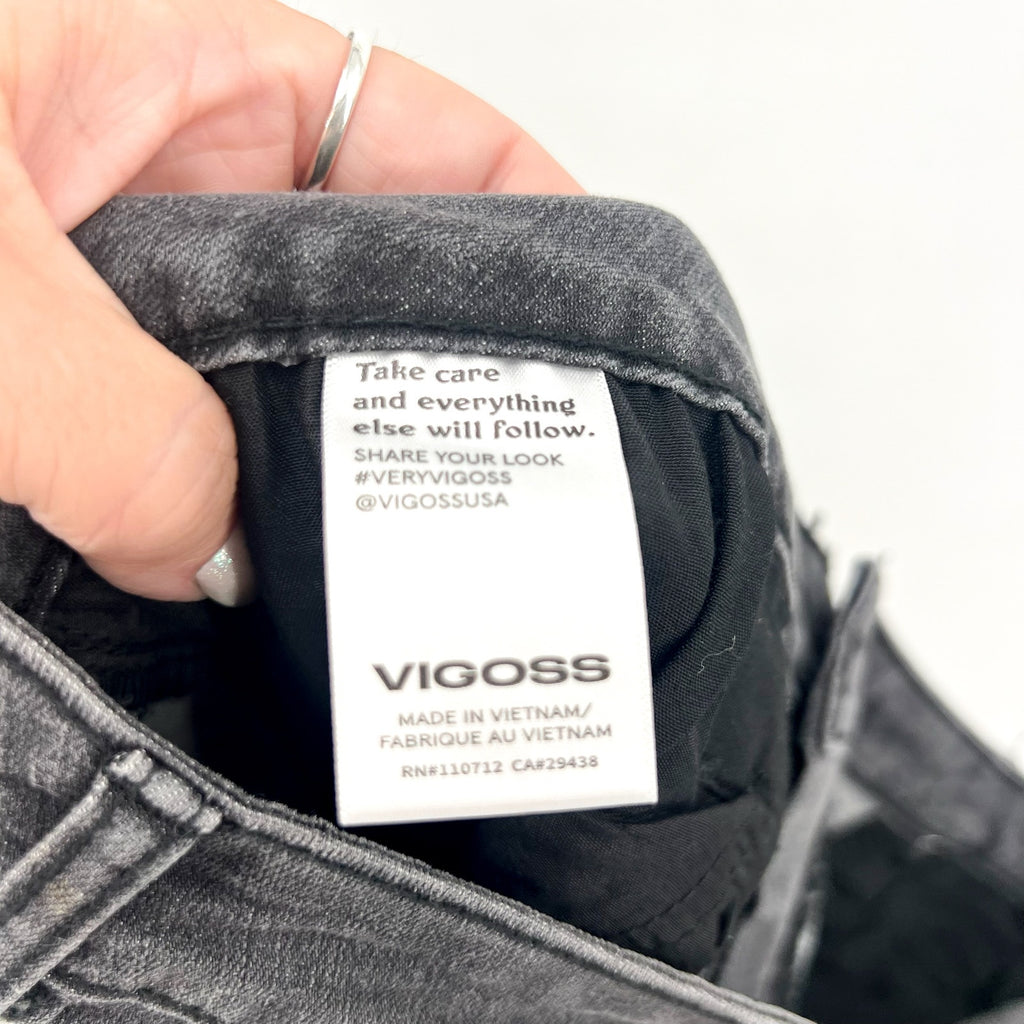 VIGOSS Womens Marley Cuffed Denim Shorts 22W Washed Black Mid Rise Raw Edge NWT