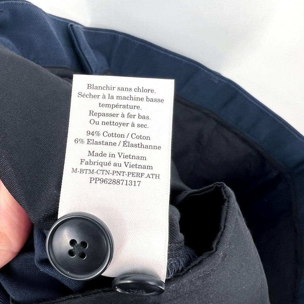 EVERLANE Uniform Mens Performance Chino Pants 34x30 Navy Blue Athletic Fit NWT