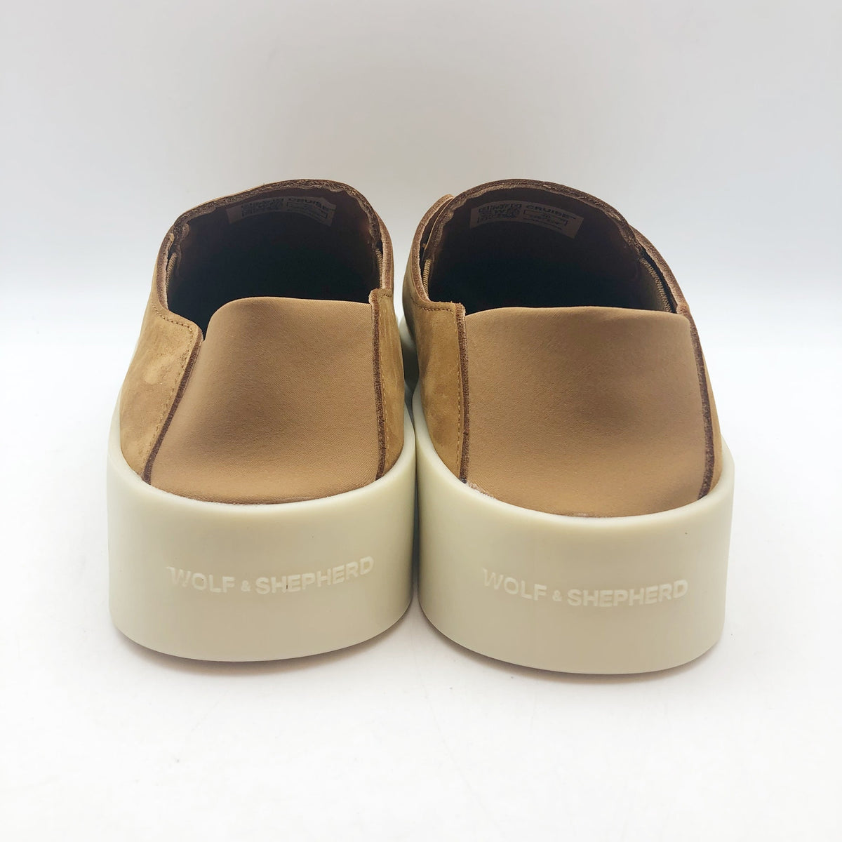 Wolf & Shepherd Mens 7.5 Womens 9 Cruise Ace Slip On Sneaker Tan Sandstorm NIB