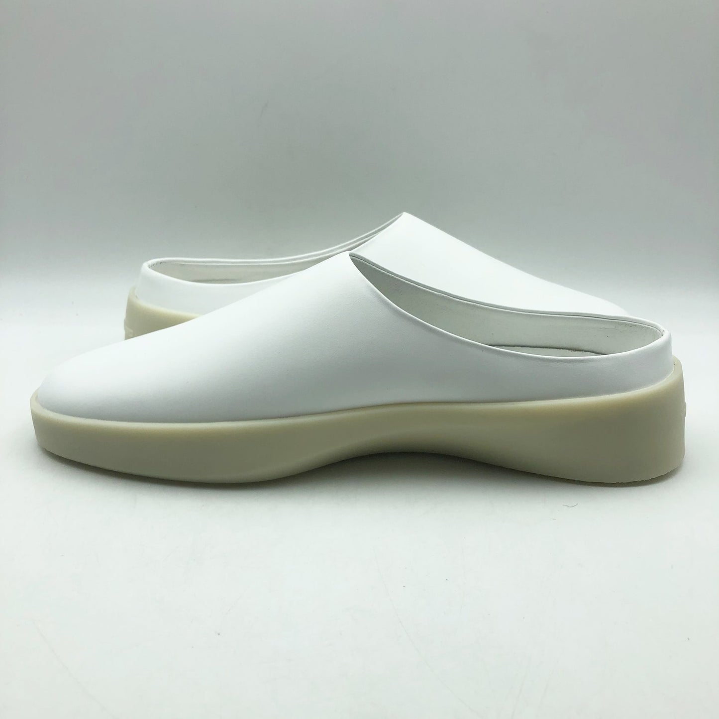 Wolf & Shepherd Mens 7.5 Womens 9 Cruise Mule Slip On Shoes White Vanilla NIB