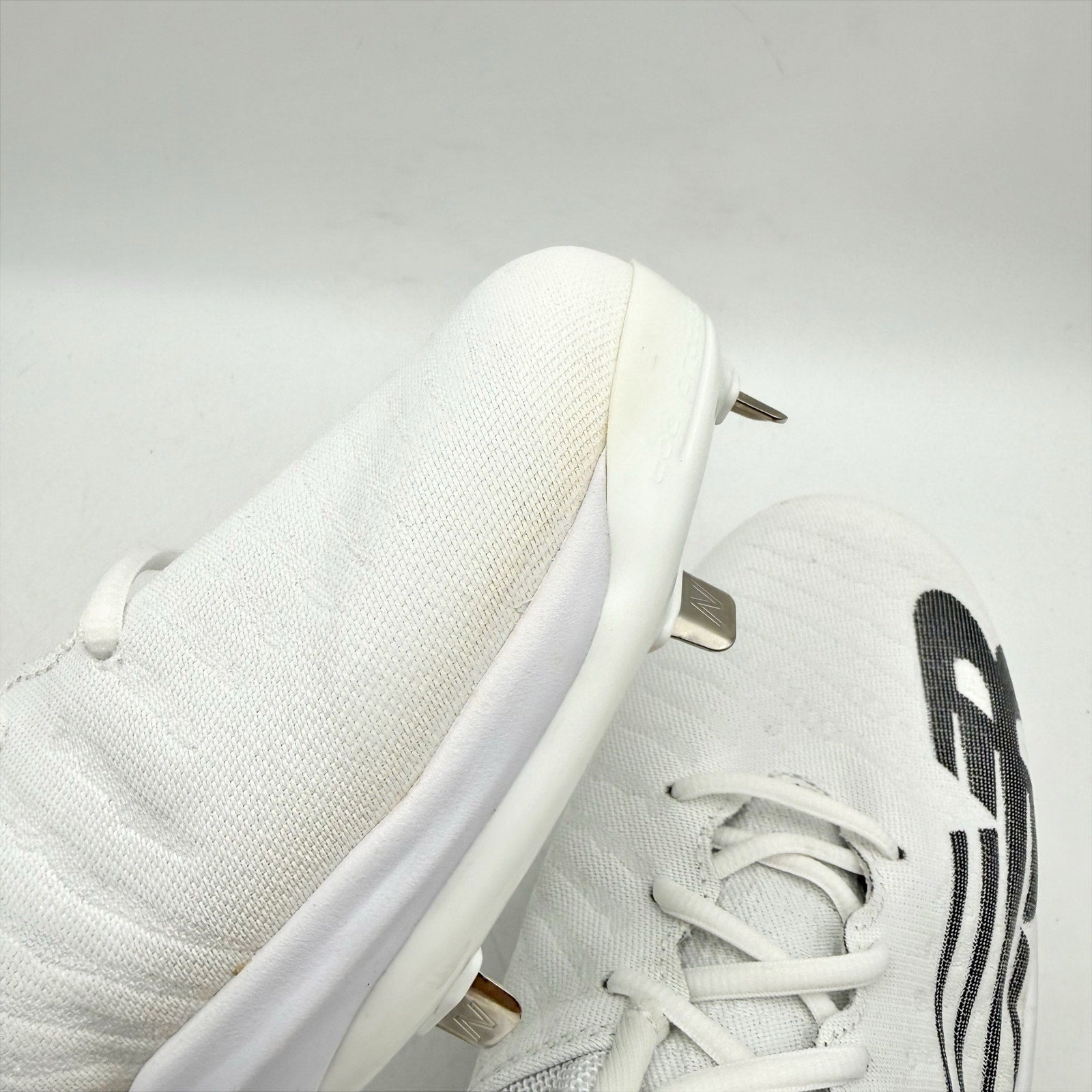 New Balance Mens Fuel Cell L4040v6 Low Metal Baseball Cleats US 13 D White NWOB