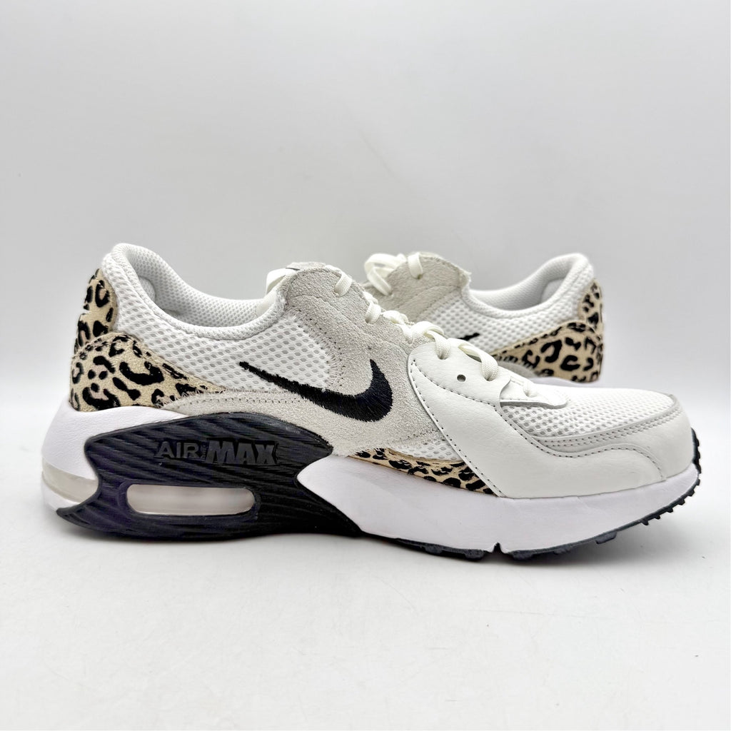 Nike Womens Air Max Excee Casual Sneakers US 7.5 White Leopard Athletic NWOB