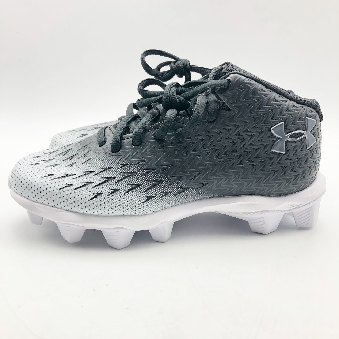 Under Armour Boys Spotlight Fran 4.0 Football Cleats Size 4 Black White NWOB