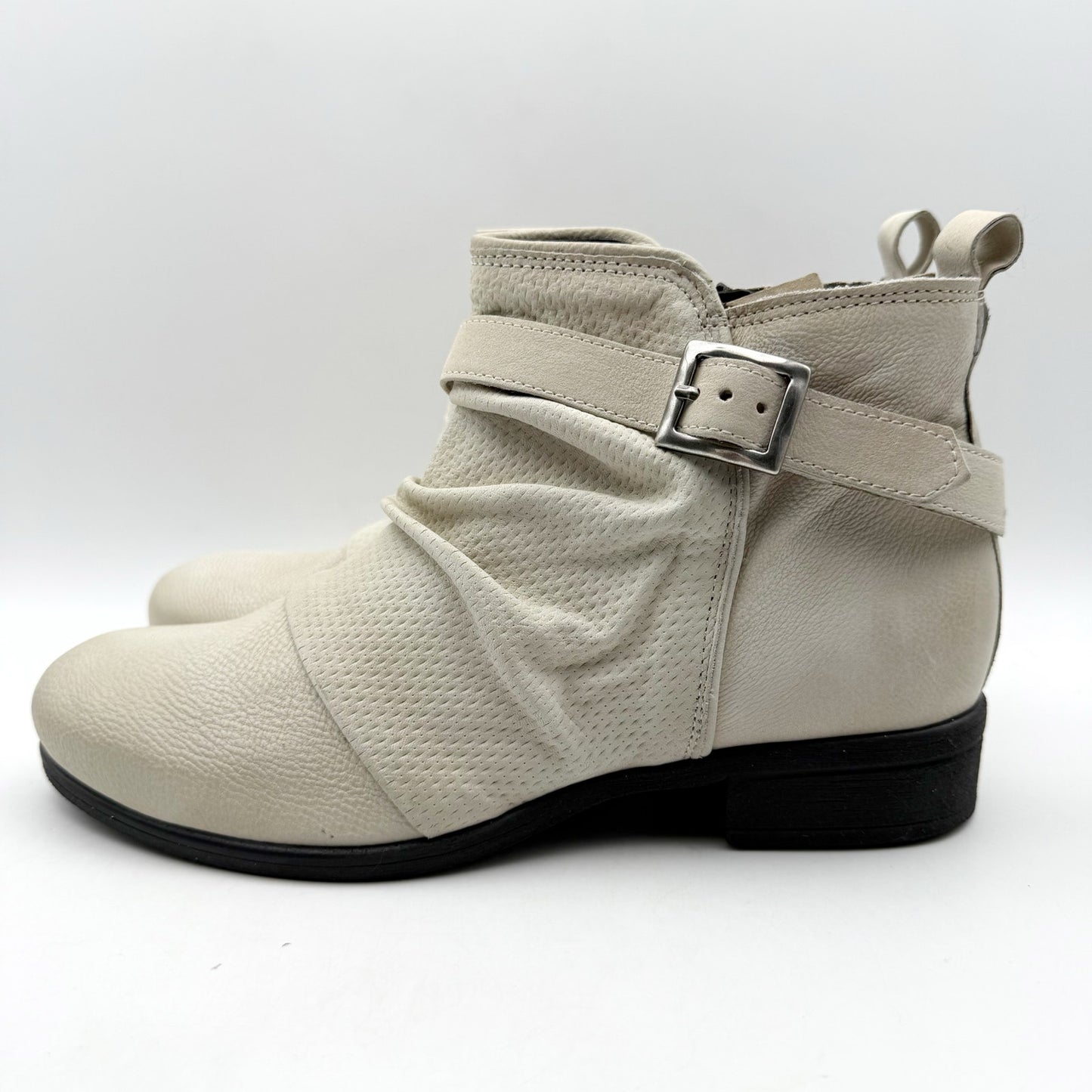 Miz Mooz Womens Suzy Ankle Bootie EU 38 US 7.5-8 Cream Leather NIB