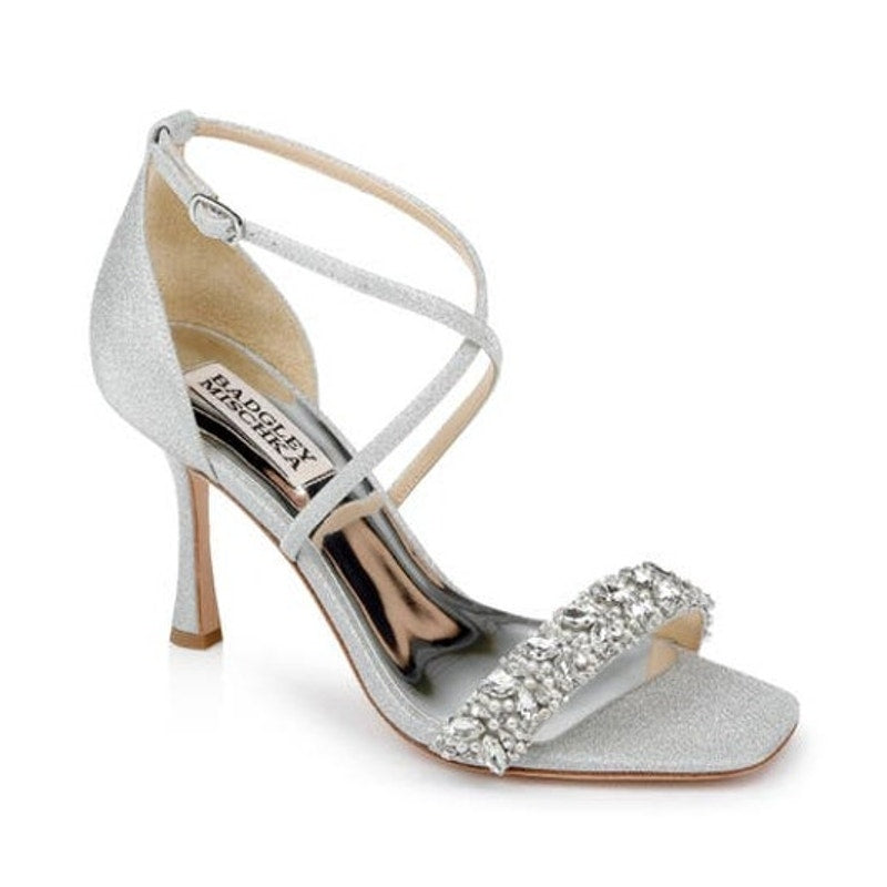 Badgley Mischka Womens Nala Glitter Strappy Heels Size 8 Silver Satin NWOB