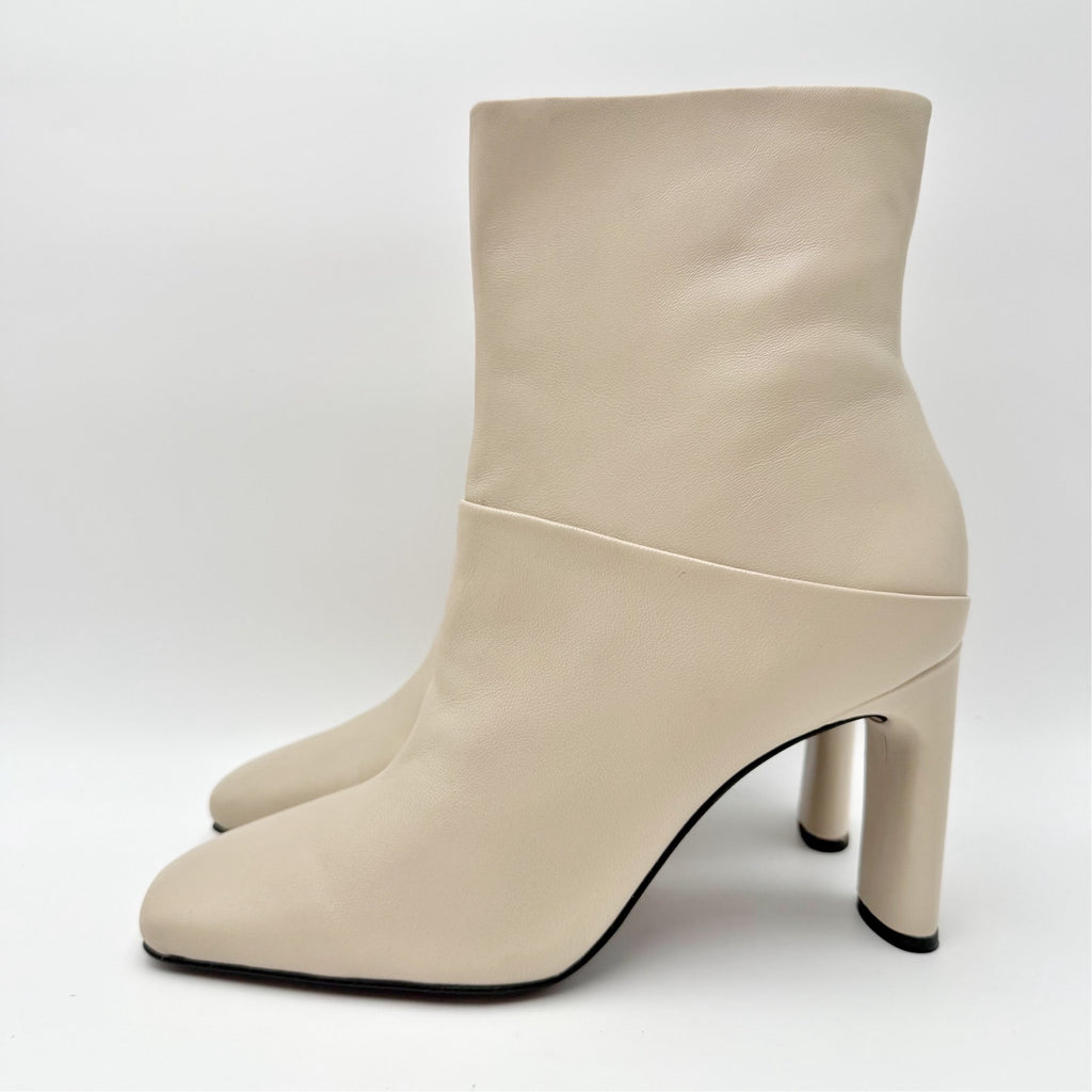 Franco Sarto Womens Flexabooty Ankle Boots Size 8.5 M Cream Leather Heels NIB