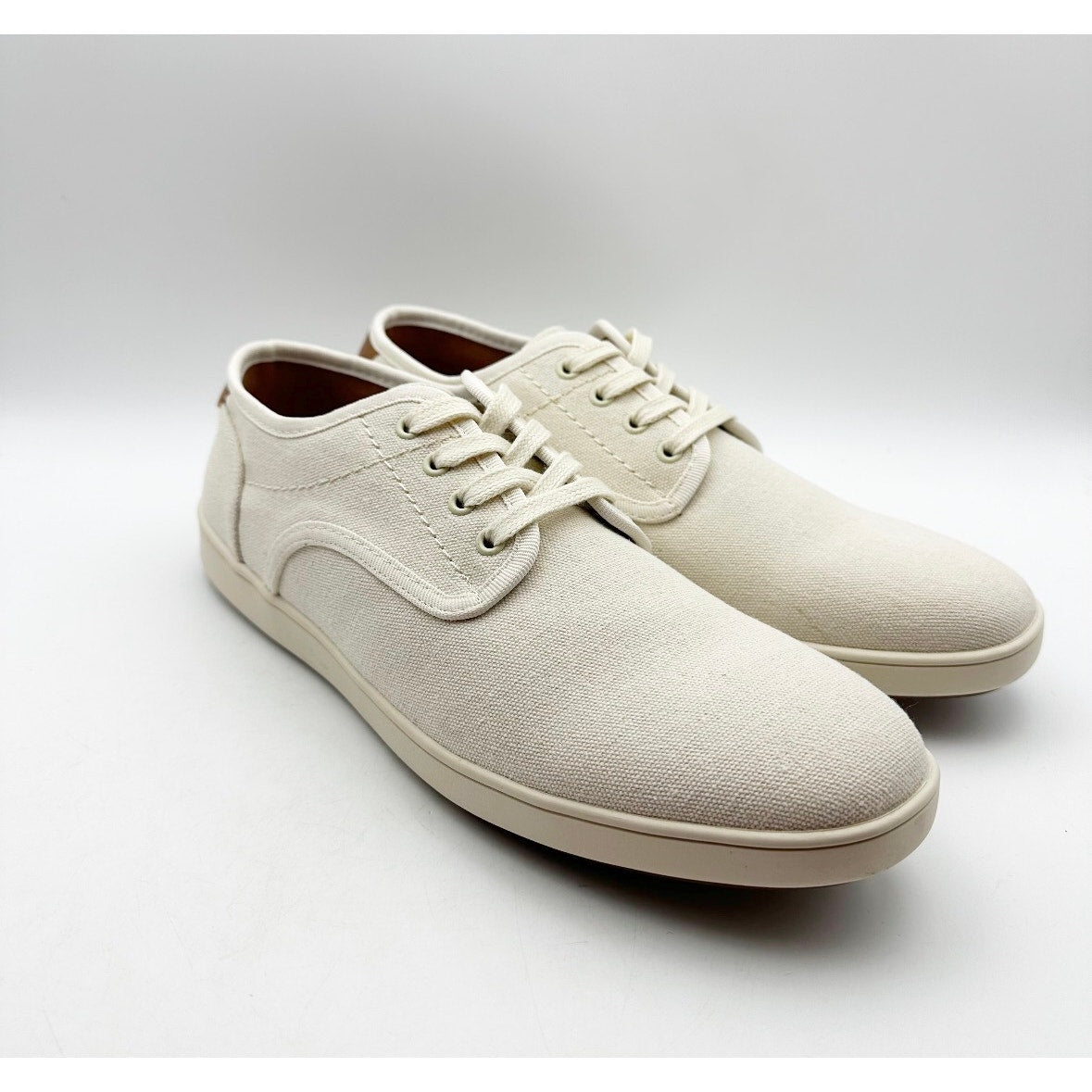 STEVE MADDEN Mens Fenta Casual Sneakers Size 9.5 M Cream White Fabric NIB