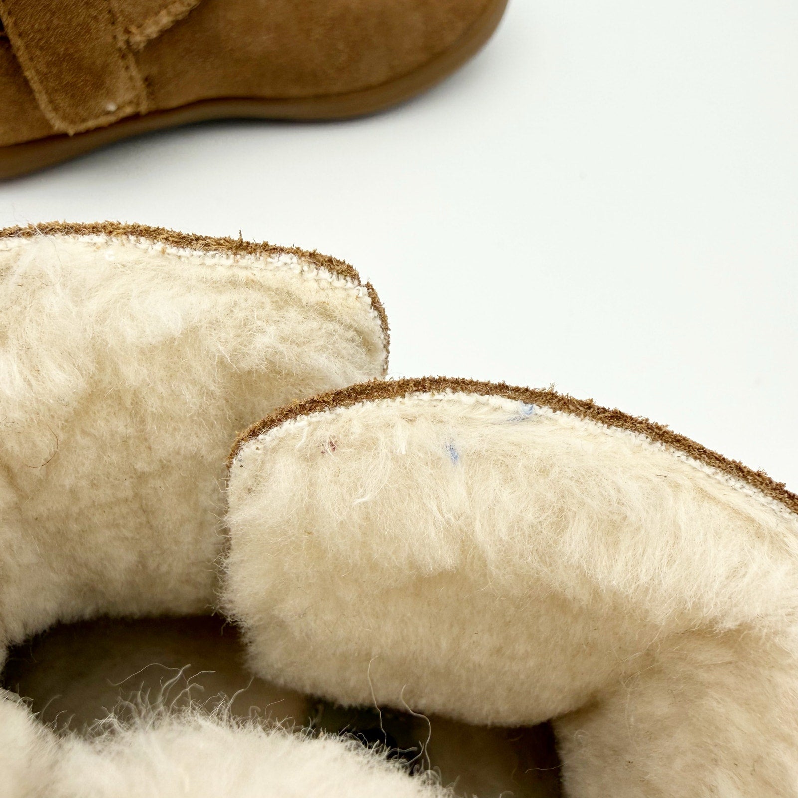 UGG Kids Keelan II Boots US 10 EU 27.5 Chestnut Brown Suede NIB