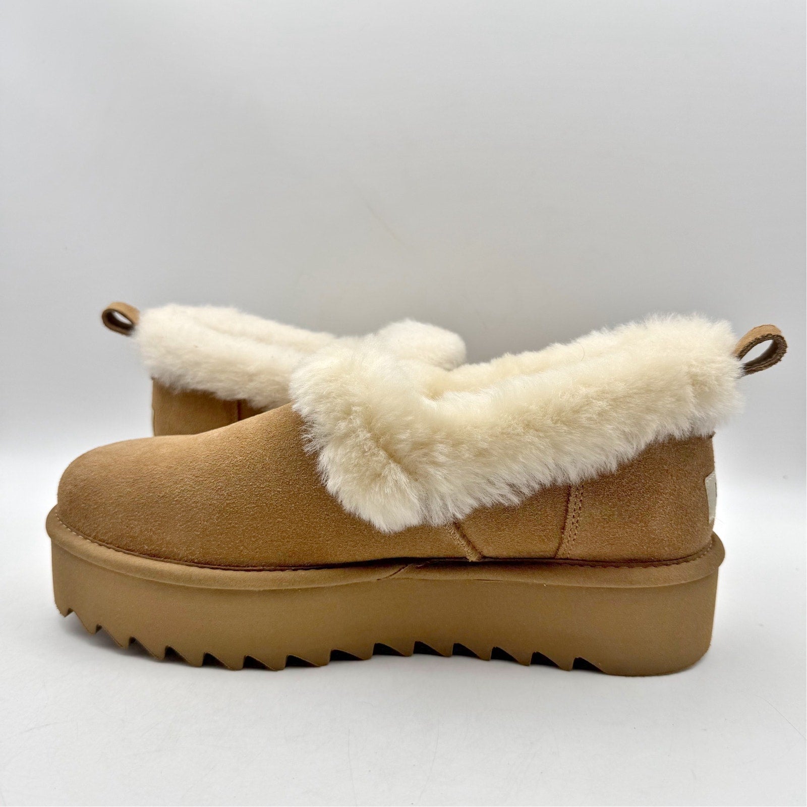 UGG Womens Nita Platform Slippers US 10 EU 41 Chestnut Brown Suede NWOB