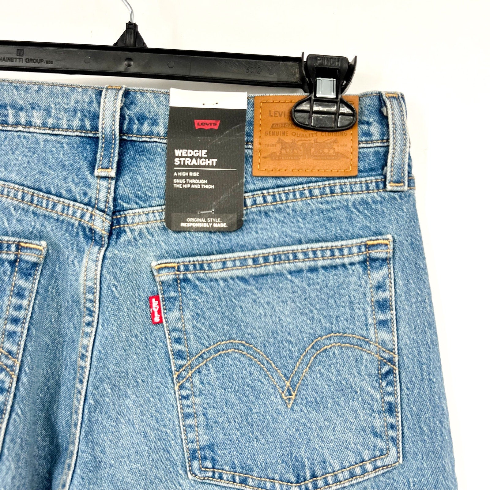 LEVI'S Women's Wedgie Straight Jeans 28x28 Calling All Blue 34964-0178 NWT
