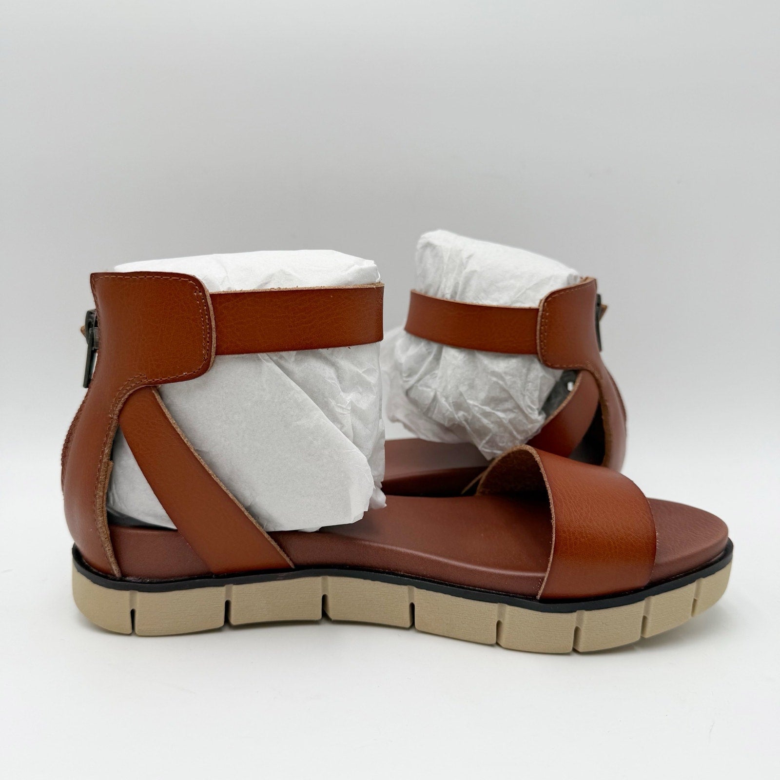 MIA Womens Emilia Sandals Size 6 Cognac Brown Flat NWOB