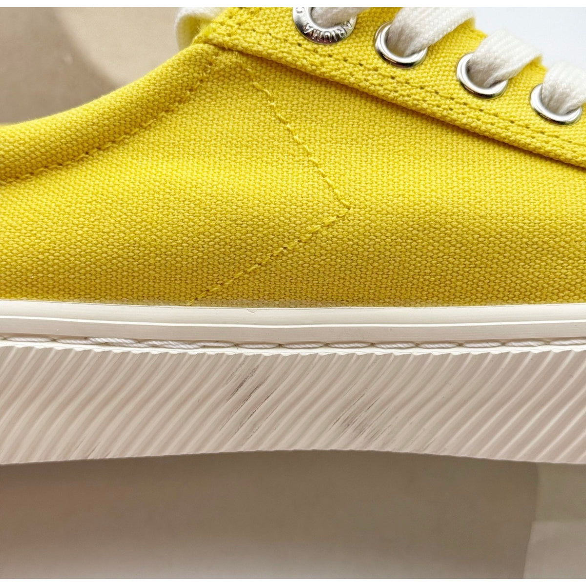 Cariuma OCA Low Canvas Sneaker Men's 9 Women's 10.5 Yellow Organic Cotton NIB