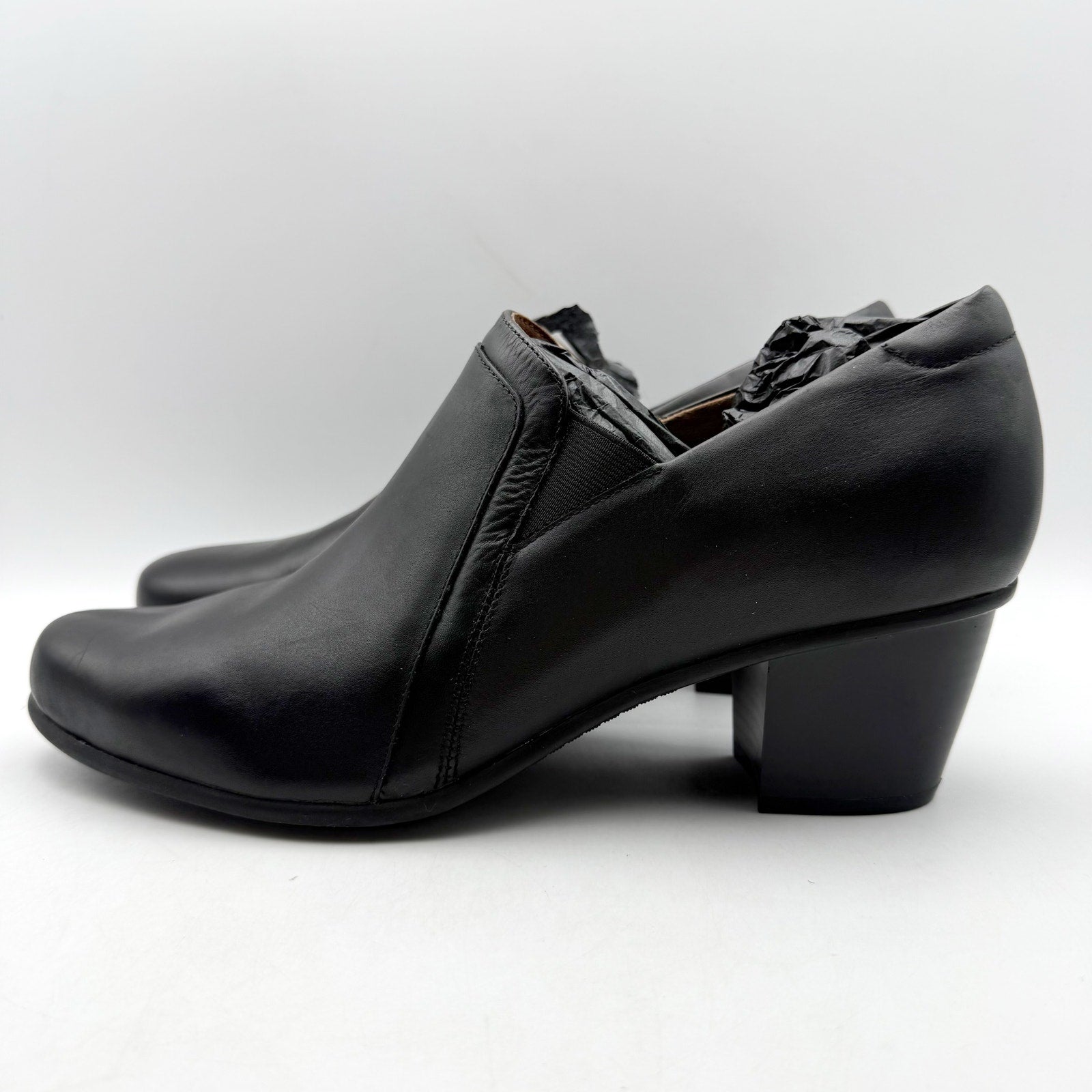 Cobb Hill Womens Winny Pumps US 11 Wide Black Leather Slip On NWOB