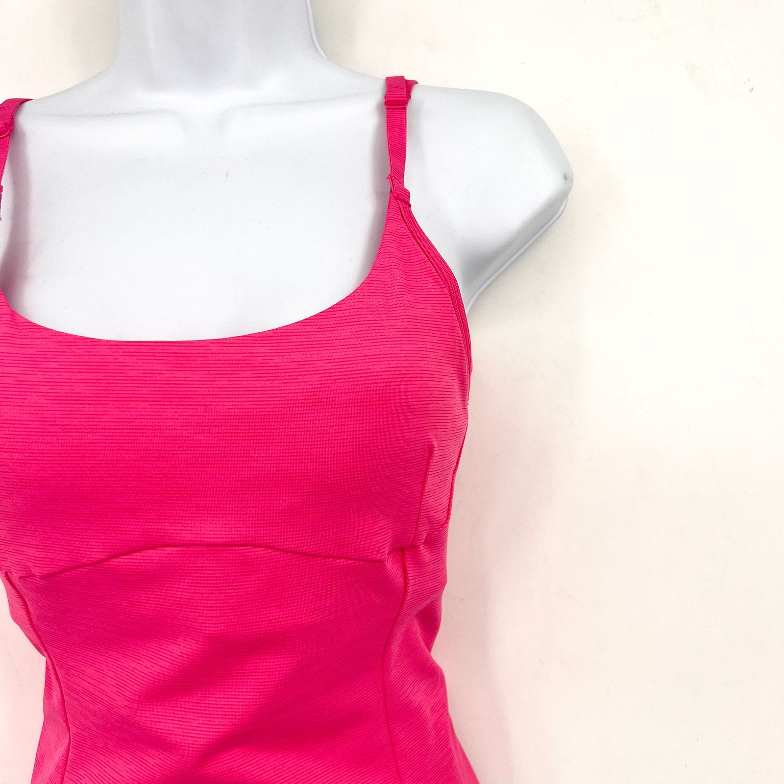 OUTDOOR VOICES Women's TechSweat Leotard Small PINK CERISE Tank NWT