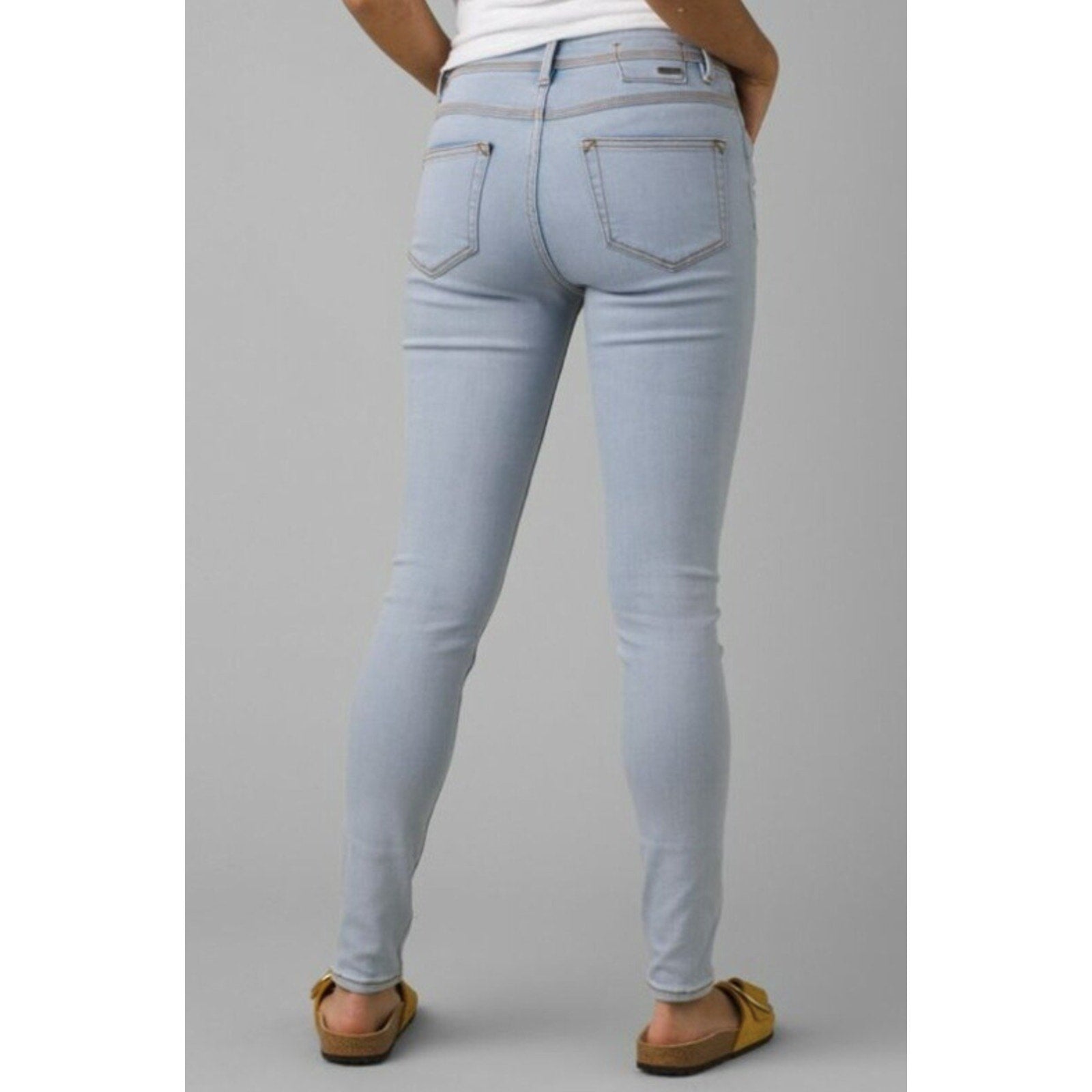 prAna Women's Soma Jeans 29x31 US 8 Light Washed Blue Skinny Stretch Denim NWT