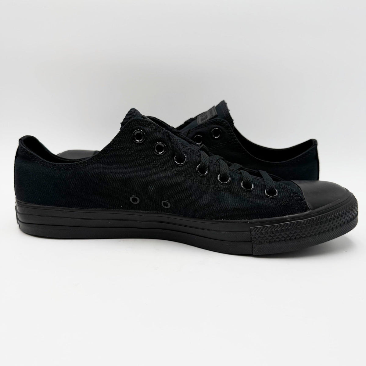 Converse Mens Chuck Taylor All Star Low Sneakers Size 10.5 Black Monochrome NWOB