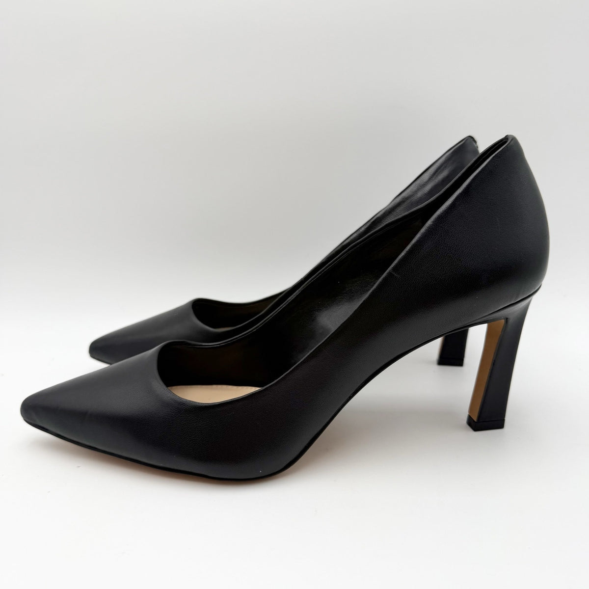 Vince Camuto Womens Retsie Pointed Toe Pumps Size 10 M Black Leather NIB