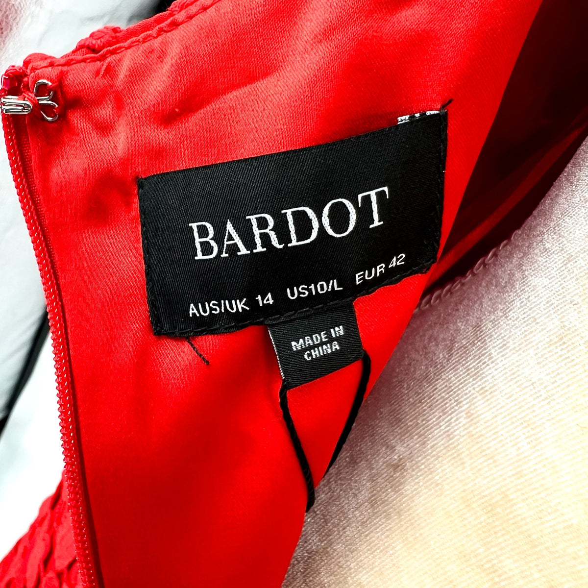 BARDOT Ariel Leaf Lace Midi Dress US Size 10 Large Lipstick Red Revolve NWT