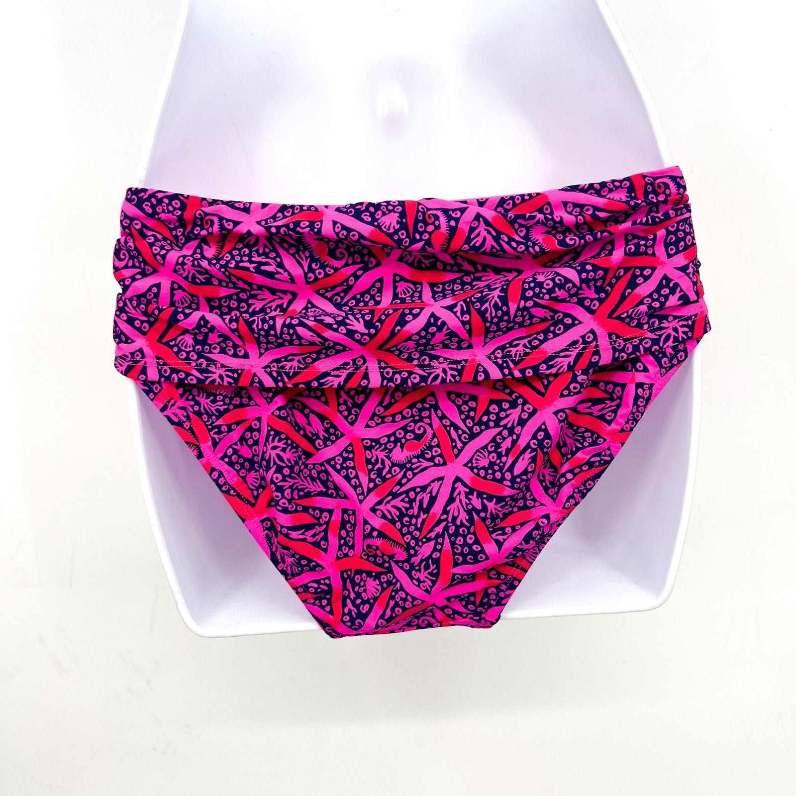 LILLY PULITZER Lagoon Hipster Bikini Bottom Size 6 Passion Fruit Pink Star NWT