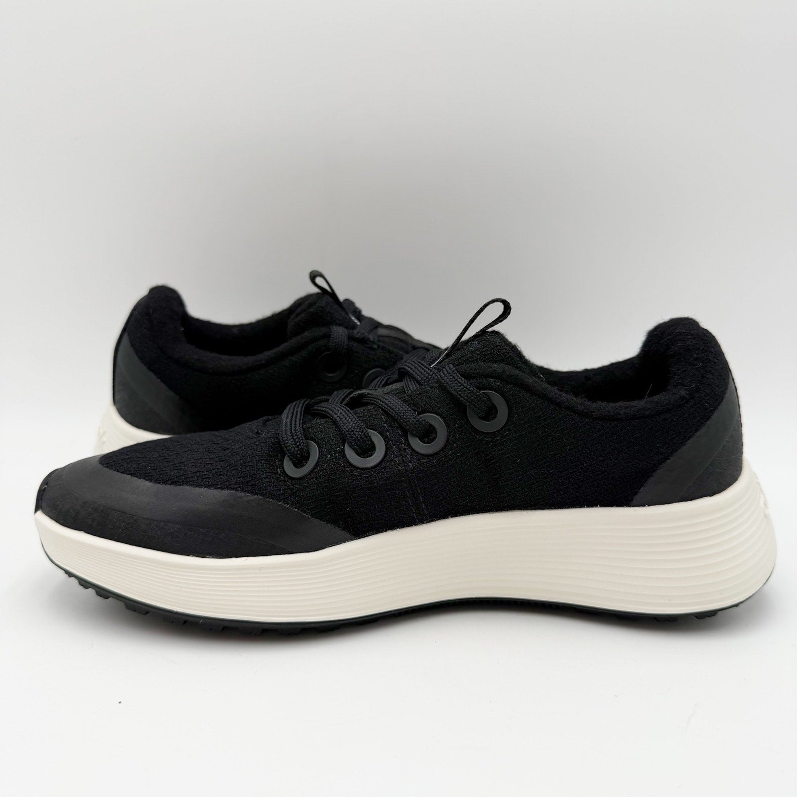 AllBirds Womens Runner Protect Low Sneakers Size 6.5 Black White Athletic NWOB