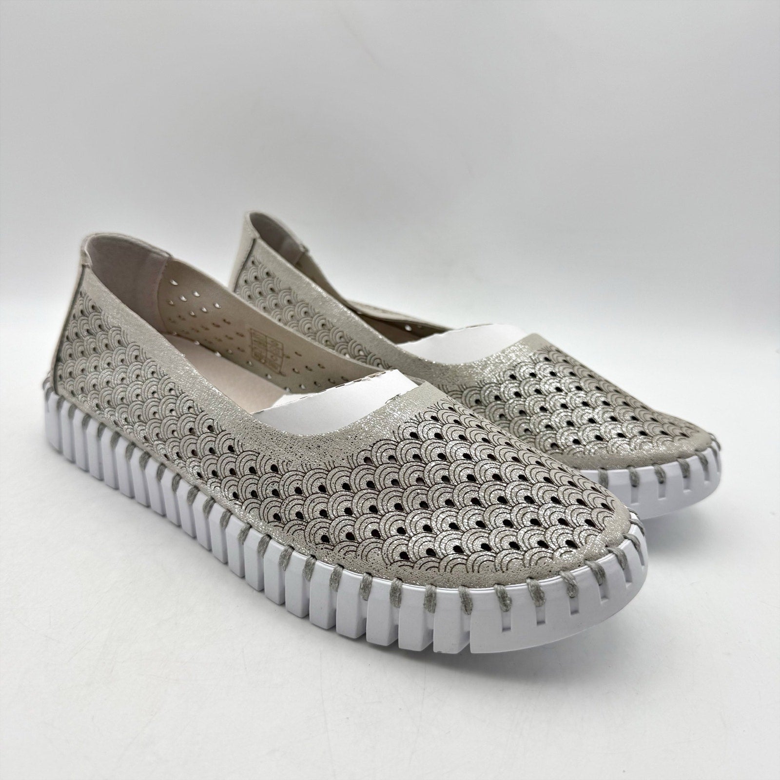 ILSE JACOBSEN Womens Tulip 0026 Ballet Flats EU 37 US 6 Silver Glitter NWOB