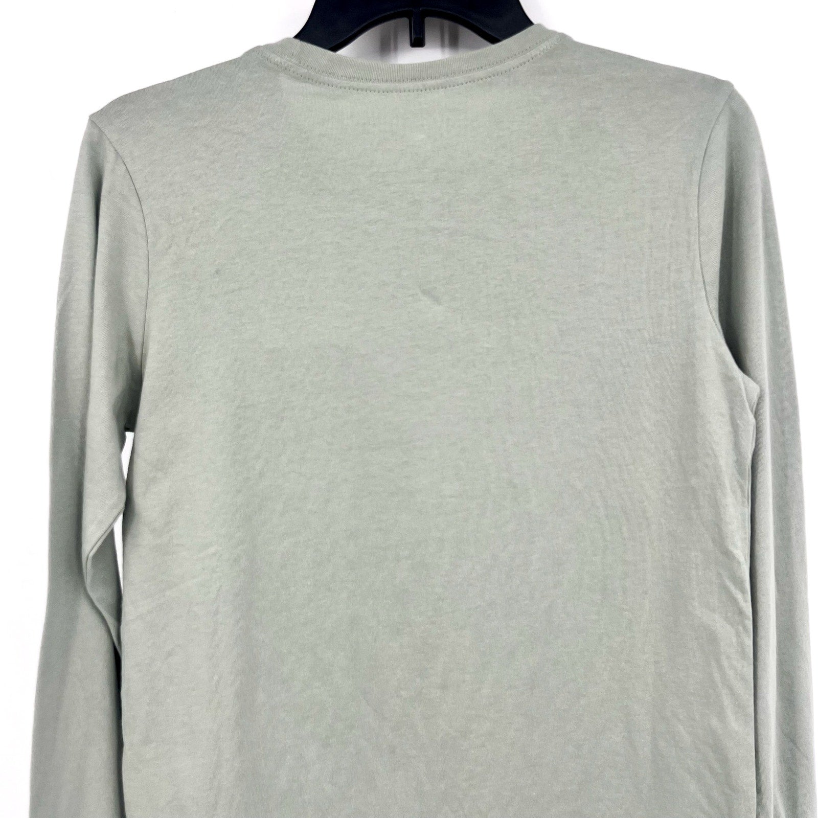 NIKE Women's Essentials Logo T-shirt XS Pale Green Long-Sleeve Crewneck NWT