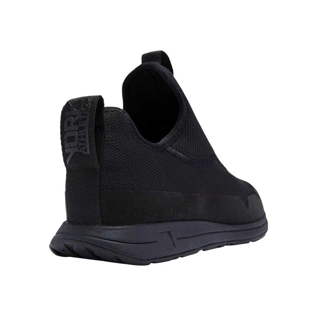 YORK The Gail Slip On Sneakers Mens 8 Womens 9.5 Black Recovery Trainer NIB