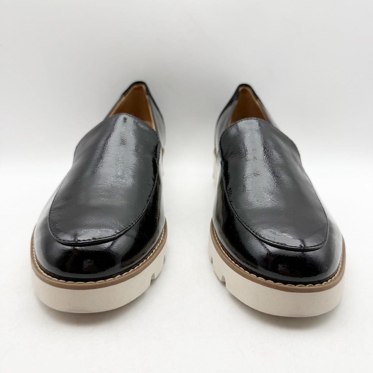 Vionic Womens Kensley Loafers Size 8.5 Black Leather Slip On NWOB