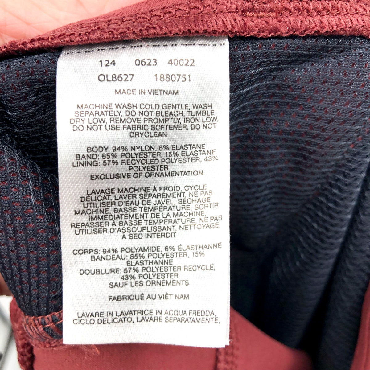 MOUNTAIN HARDWEAR Women's Dynama 2 Capri Pants XL Brick Red Pluot Hiking NWT