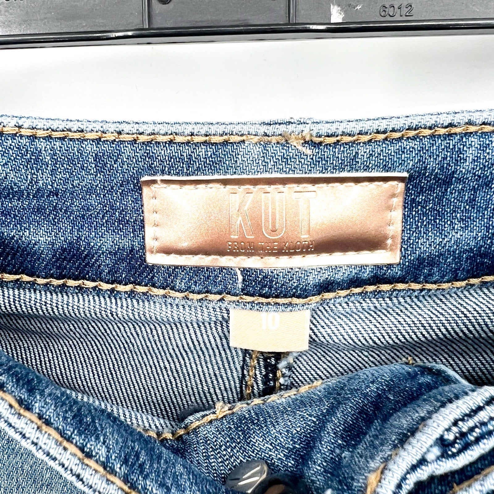 KUT FROM THE KLOTH Women's Catherine Boyfriend Denim Shorts Size 10 Blue NWT