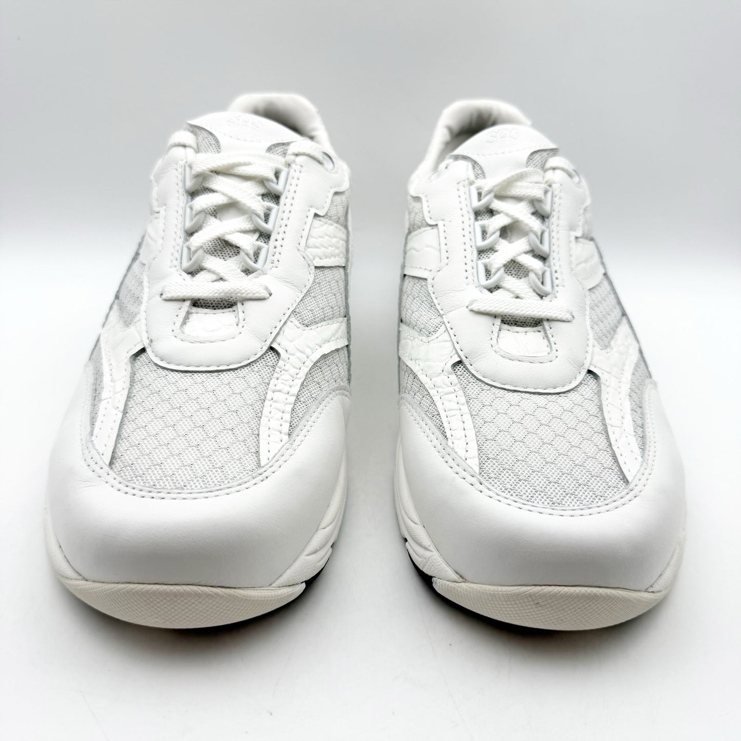 SAS Womens Tour Mesh Comfort Walking Sneaker US 9.5 M EU 40 White Leather NIB