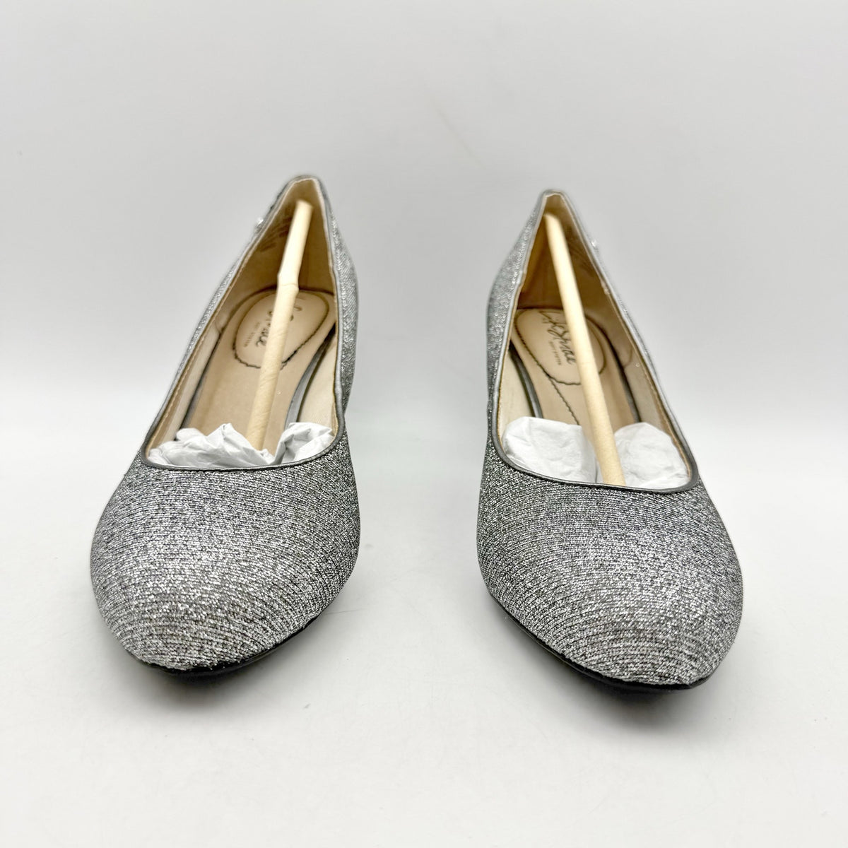 LifeStride Womens Parigi Pumps Size 7.5 Silver Metallic Heels NIB