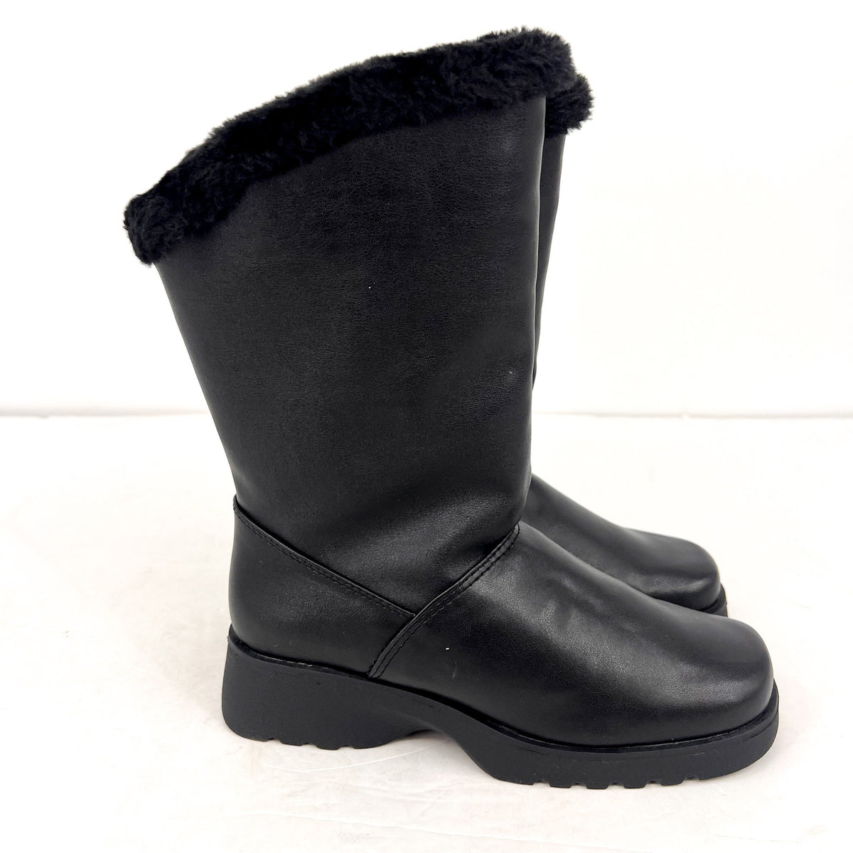 TUNDRA Women's Avery Short Snow Boots Size 6M Black Waterproof Faux Fur NIB