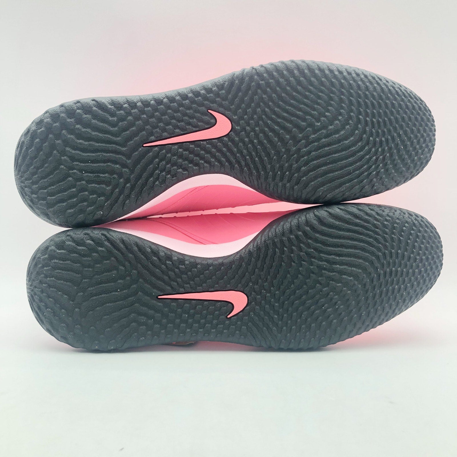 Nike Mens Phantom GX II Academy Indoor Court Soccer Shoes US 11 Pink FJ2581 NWOB