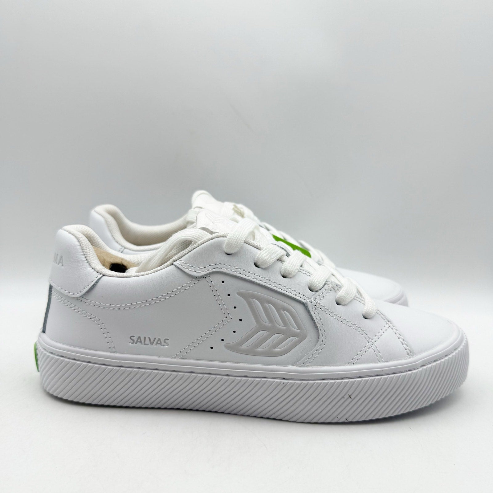 CARIUMA Womens Salvas Low Sneakers US 6.5 EU 37 White Leather NIB