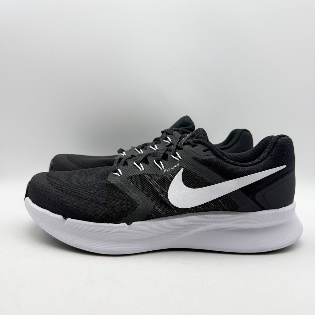 Nike Mens Run Swift 3 Running Sneakers US 9.5 Wide Black White Athletic NWOB