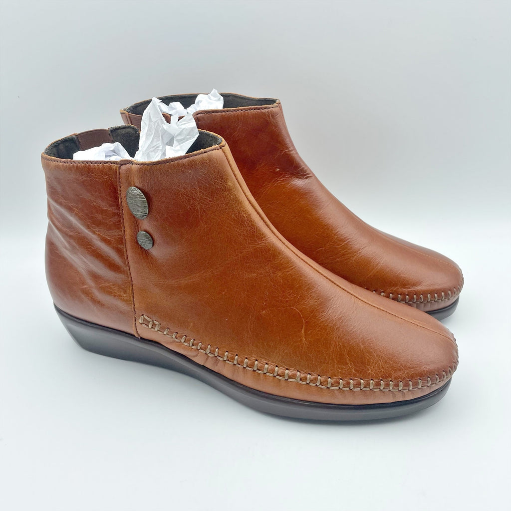 SAS Womens Jade Ankle Booties Size 9 WW EU 39.5 Brown Leather Boots NIB